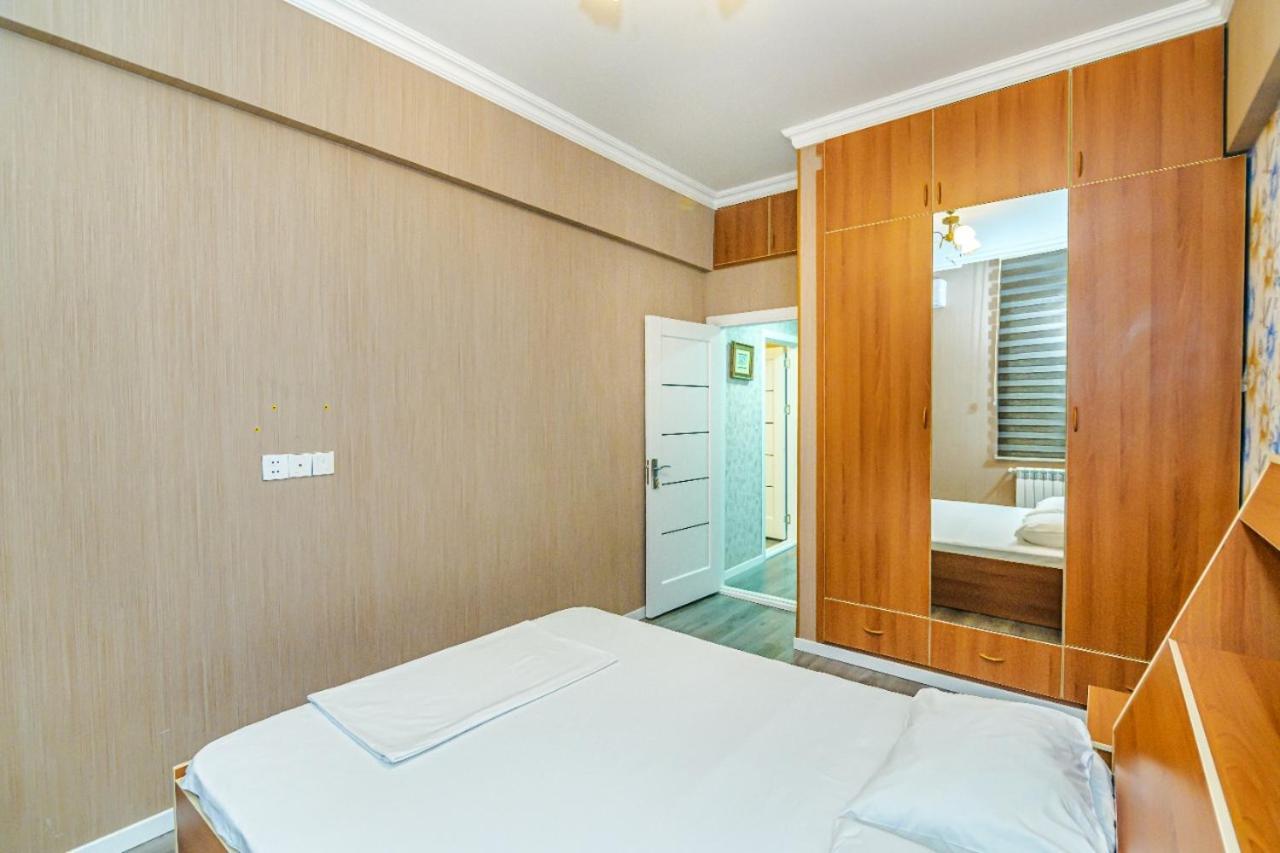 M Estate 1 Room Targovu Baku Exterior foto