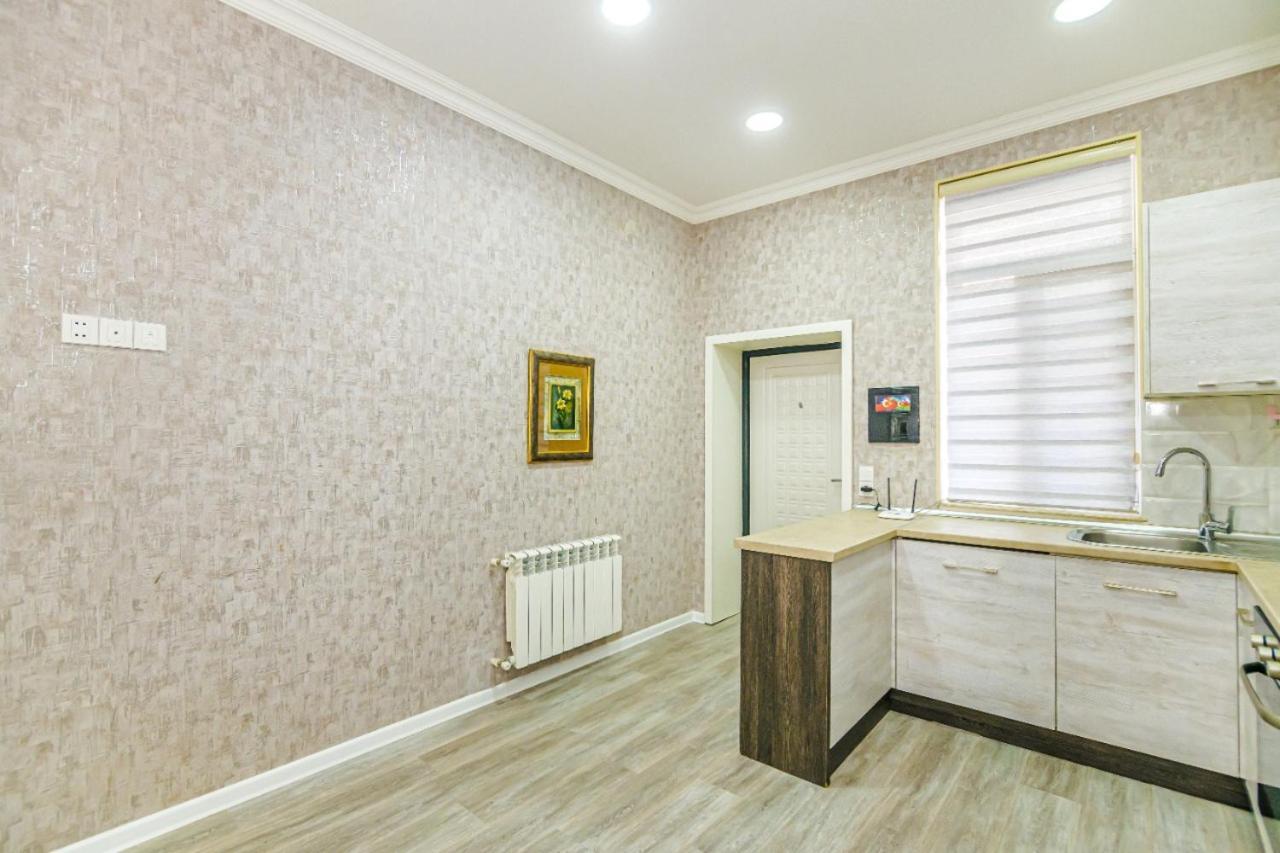 M Estate 1 Room Targovu Baku Exterior foto