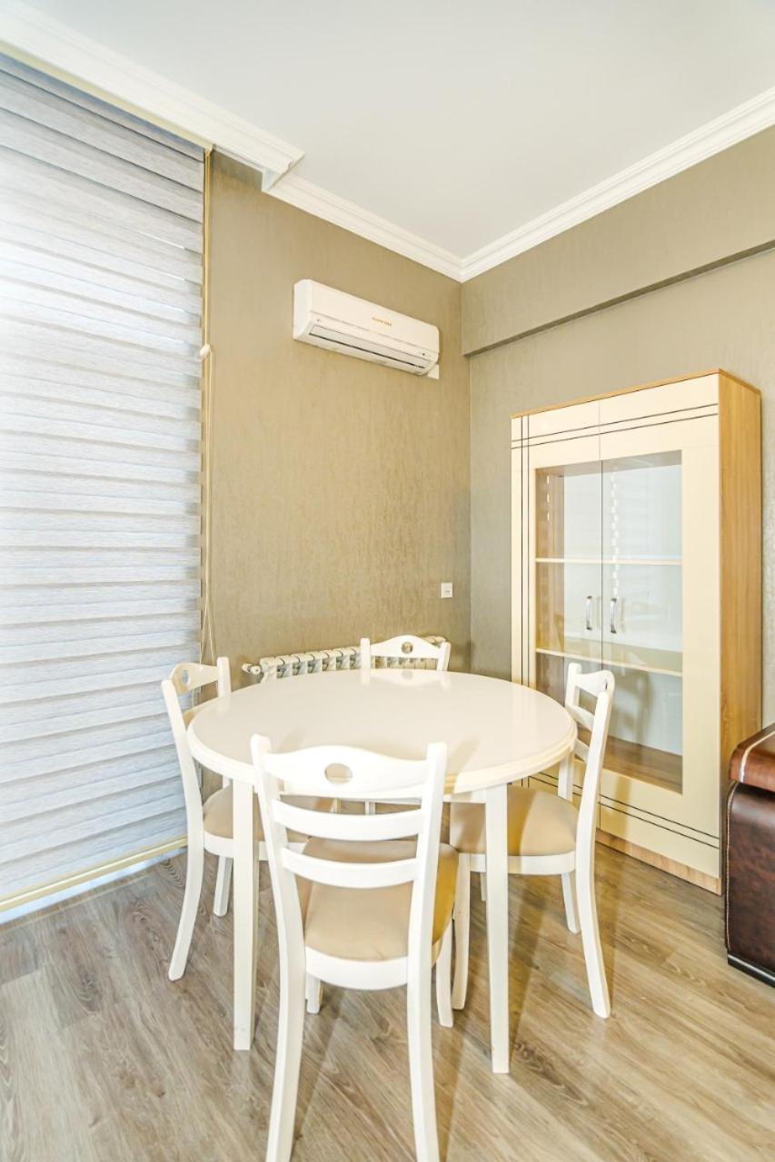 M Estate 1 Room Targovu Baku Exterior foto